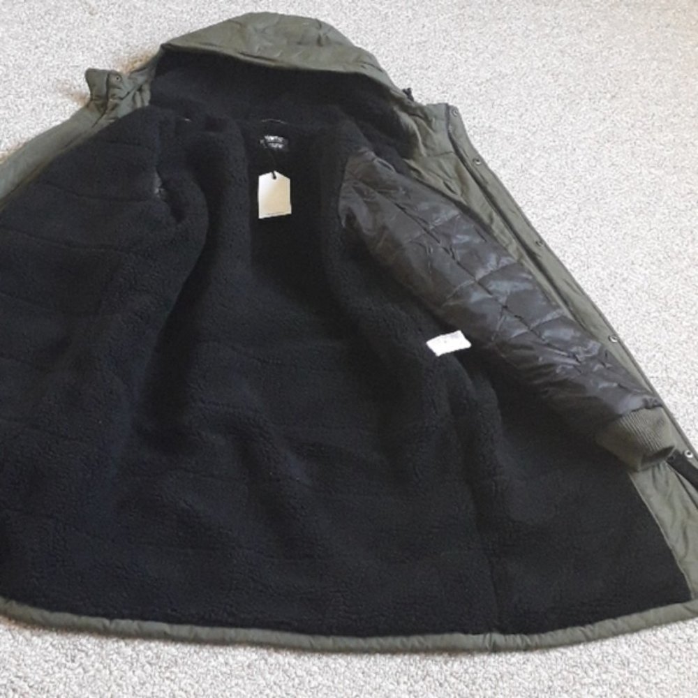 New Men's Fleece-lined Olive-green Winter Parka. - Picture 9 of 12